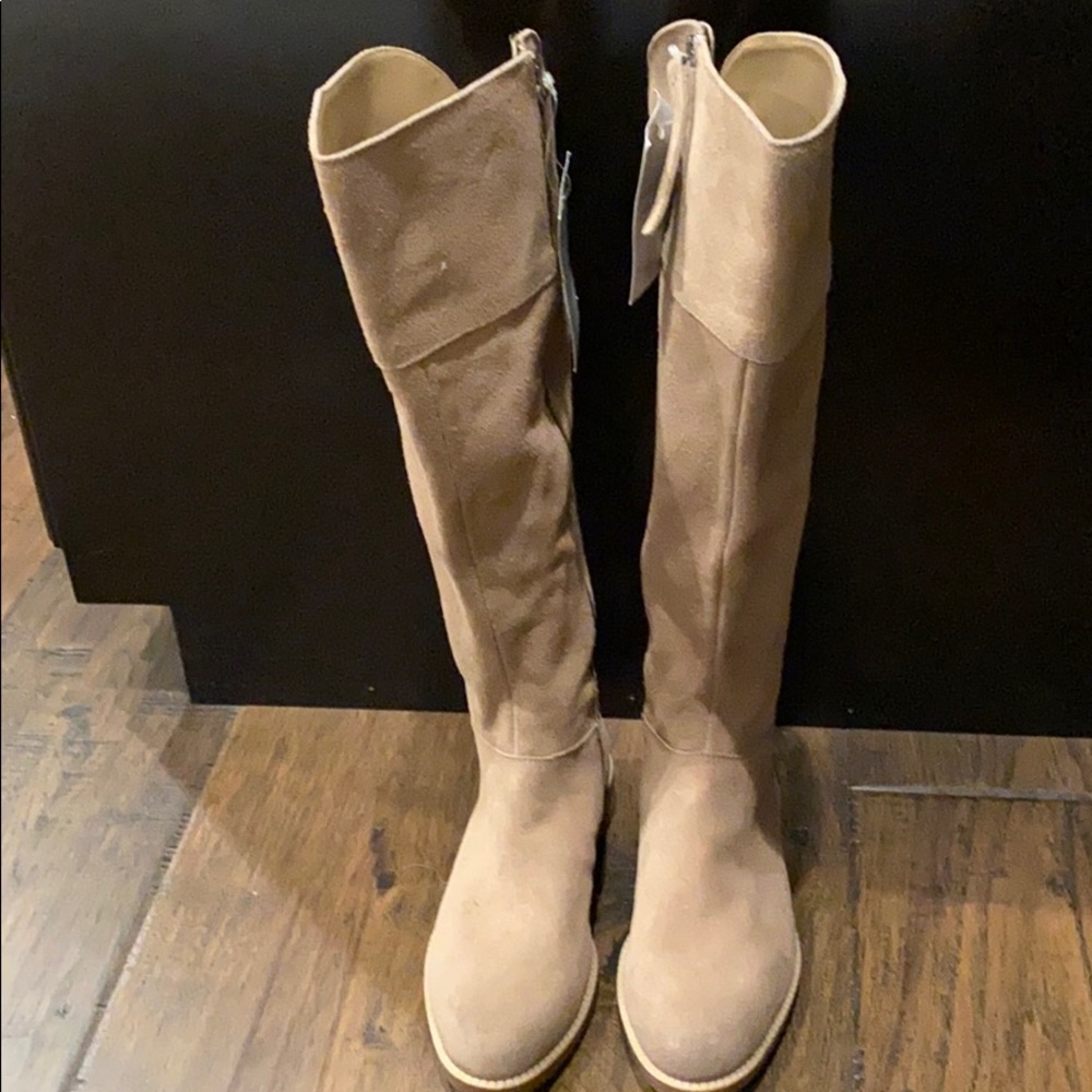 Franco Sarto Caydee Boot **NEW*** Tan Suede SZ 6WC